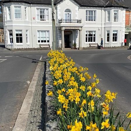 Dolphin Hotel Bovey Tracey Eksteriør billede