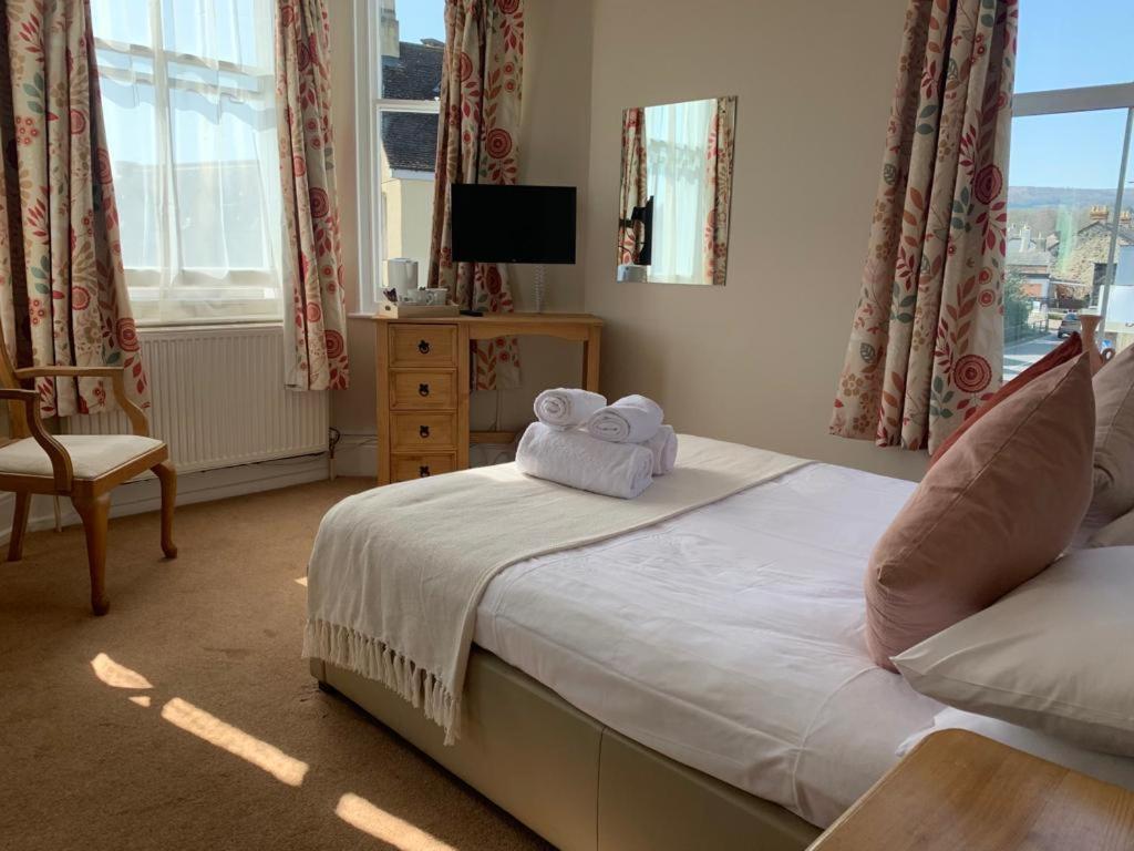 Dolphin Hotel Bovey Tracey Eksteriør billede