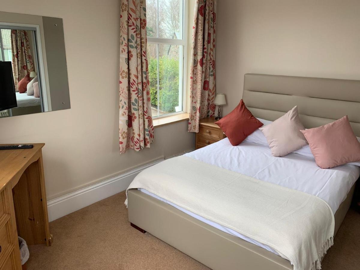 Dolphin Hotel Bovey Tracey Eksteriør billede